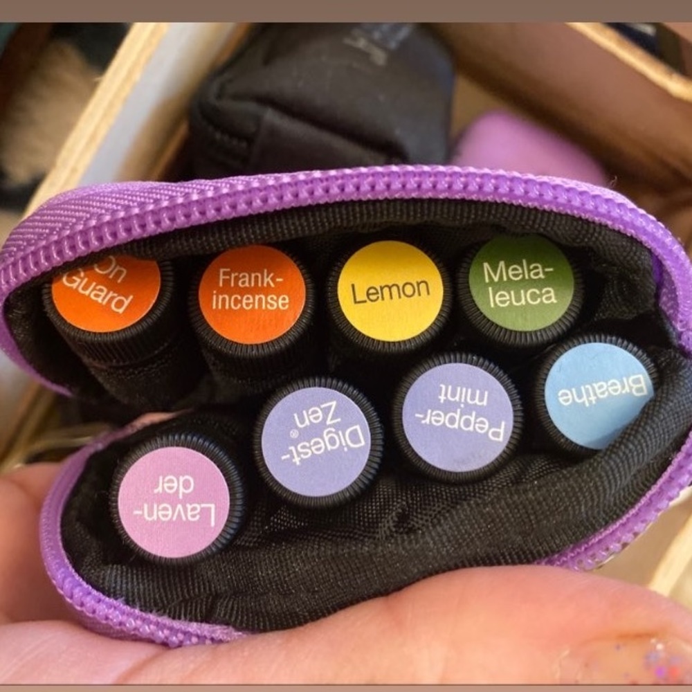 Brand new DoTERRA oil keychain - Picture 2 of 4
